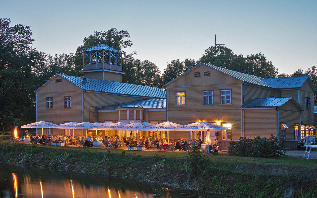 Kuressaaren kuursaal ja ravintola Ku-Kuu