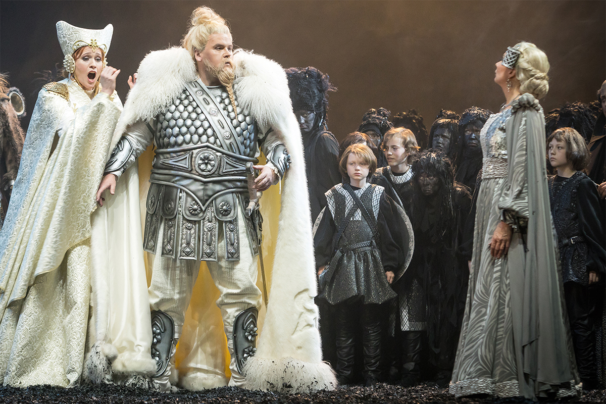 Lohengrin Estonia teatterissa Tallinnassa