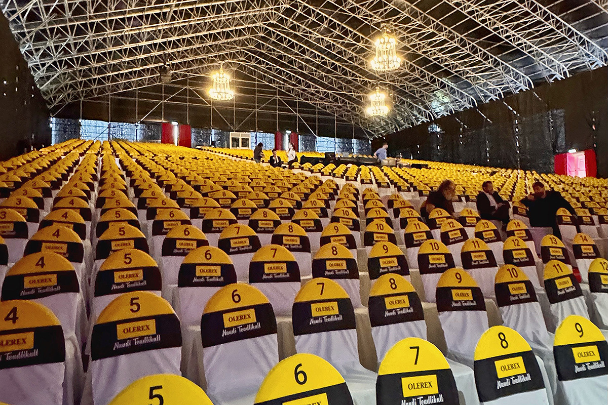 Opera festival seats
