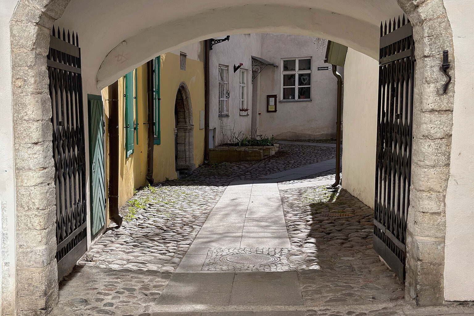 Tallinnan vanhankaupungin kuja
