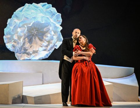 Livorno- Teatro Goldoni
La Traviata
Foto Augusto Bizzi